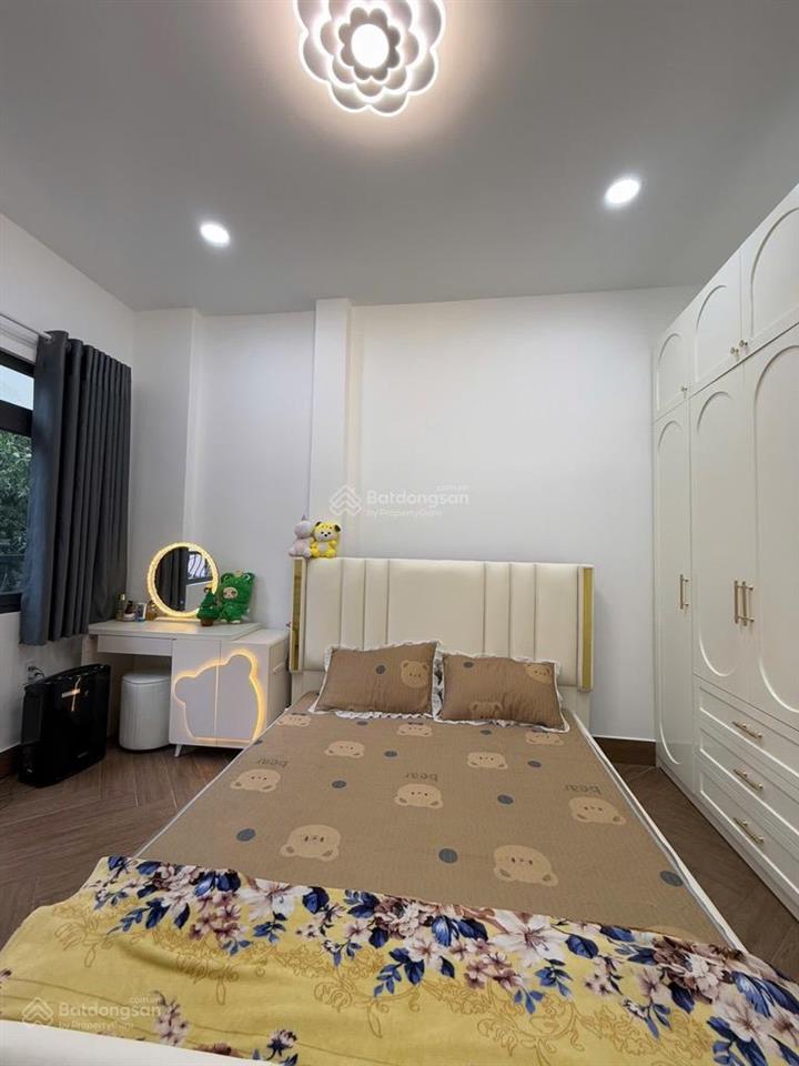 Bán nhà 5 tầng, quận 10  hẻm xe hơi thông đường nguyễn tiểu la. ngang 4,5m dài 12m giá 8,9 tỷ