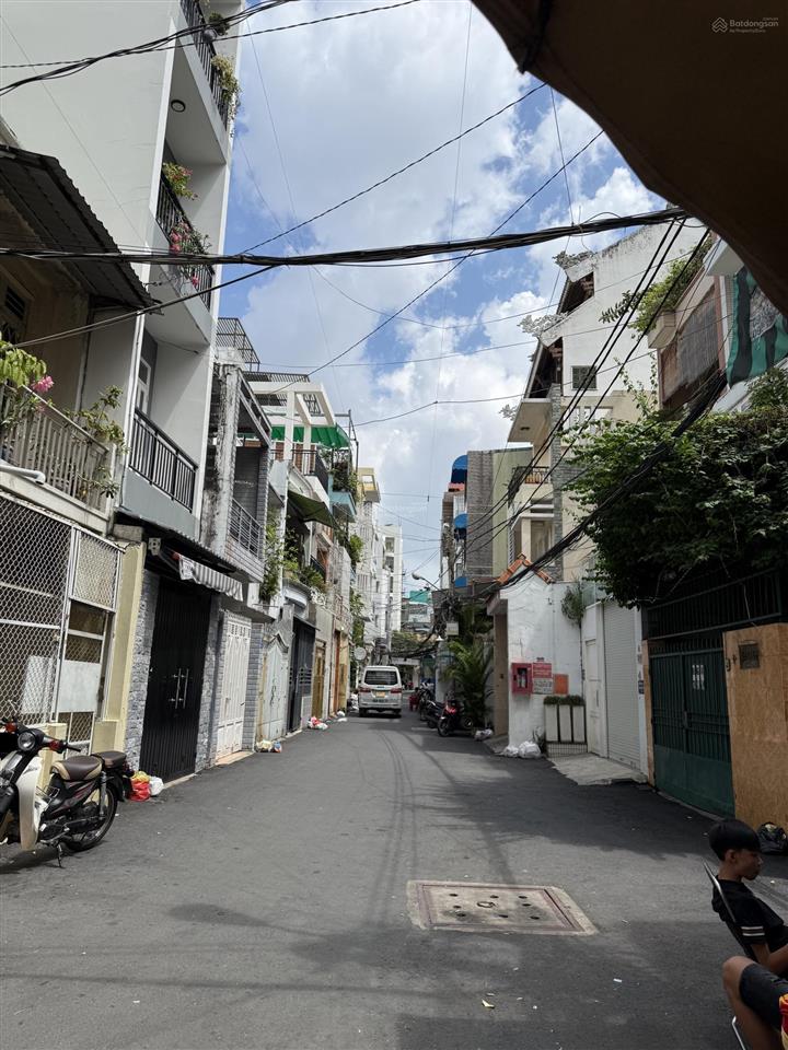 Bán nhà 5 tầng, quận 10  hẻm xe hơi thông đường nguyễn tiểu la. ngang 4,5m dài 12m giá 8,9 tỷ