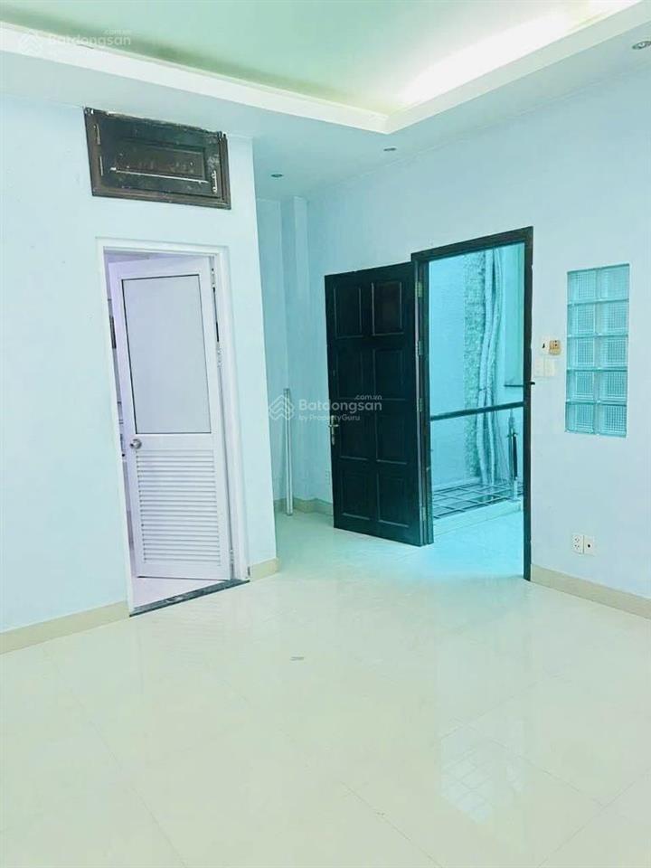 Bán nhà p12 tân bình hcmdt86m25 tầng thu nhập 50tr/tháng đường trước nhà 10m giá chỉ 15,85tỷ .