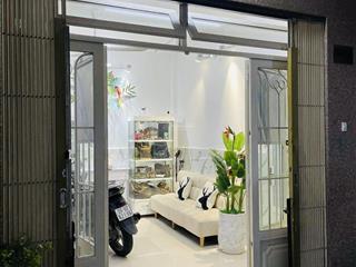 Bán nhà 2 tầng 1/ đường nguyễn thông quận3 trung tâm tiện íchdt 4x11 giá5,6 tỷ