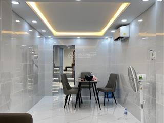 Vị trí đẹp mặt tiền kinh doanh đường nhật tảo quận 1040m25 tầng btct mới đẹp ở luôn giá 10,5 tỷ.