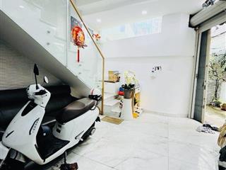 Bán nhà đường nguyễn chí thanh quận 10, ngang 4,3m rộng thoáng, 3tầng btct đẹp vào ở luôn.giá6,5tỷ