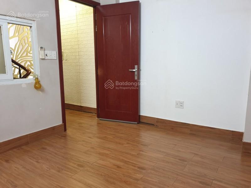 Chào 5.7t nhà 3 tầng btct 4x10 trung tâm q11 giáp q10, hẻm thông hc đủ