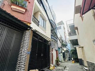 Bán nhà tân bình giáp q. 10! hxh 60m2, 6.5 tỷ  4.5x13.5m, sổ vuông, xây 5 tấm