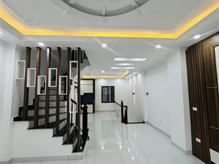 Bán nhà khương trung  dân xây chắc chắn  50m ra phố  trước nhà thoáng sáng  giá hơn 8 tỷ