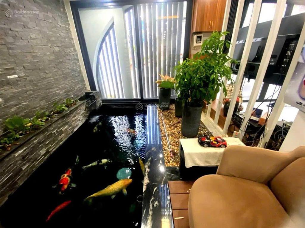 Bán nhà hoàng văn thụ, phường 8, phú nhuận  nhà có thang máy  xe bán tải đỗ cửa  giá 18 tỷ