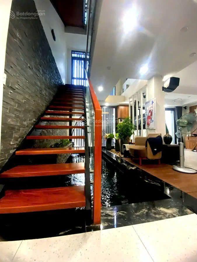 Bán nhà hoàng văn thụ, phường 8, phú nhuận  nhà có thang máy  xe bán tải đỗ cửa  giá 18 tỷ