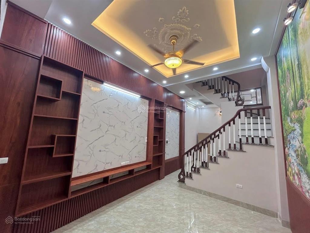 Siêu hot! vương thừa vũ, ô tô đỗ cổng, gần hồ đầm hồng, nhà đẹp, thoáng. 35mx4t. chỉ 8,6 tỷ