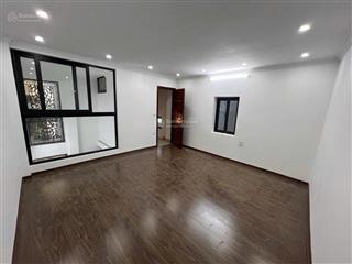 Bán nhà văn chương đống đa, 72m2, 5 tầng thang máy, mặt phố, kinh doanh, ô tô ,19.5 tỷ