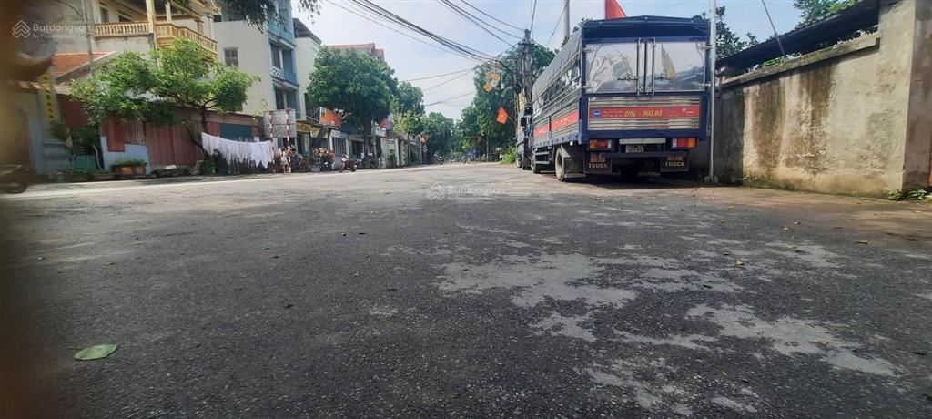 Mặt tiền rộng ô tô vào đất cách 20m ra trục chính ô tô tránh đầy đủ tiện ích vân nội đông anh