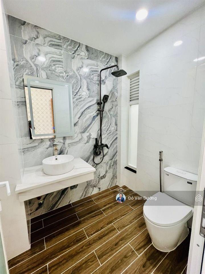 Nhà mt khu phân lô sd 165m2 toàn biệt thự hx kdc thành ủy sát phạm văn đồng gigamall hơn 9tỷ