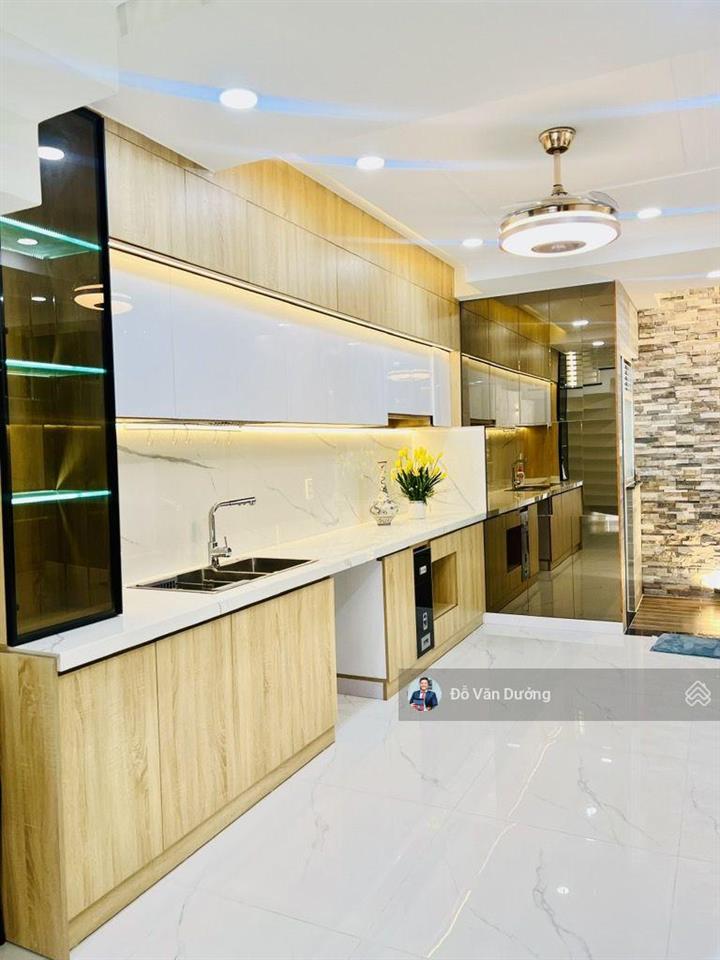 Nhà mt khu phân lô sd 165m2 toàn biệt thự hx kdc thành ủy sát phạm văn đồng gigamall hơn 9tỷ