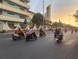 Gà đẻ trứng vàng chdv 6 tầng 17 phòng  thang máy xịn  thu nhập hơn 800tr/ năm  nhỉnh 17 tỷ