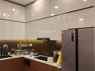 Bán nhà 3 tầng kđt vcn phước long 1 đối diện công viên siêu đẹp