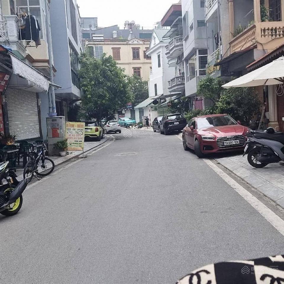 Hiếm  đất tây hồ  mặt tiền khủng 7m  dt 168m  ngõ ô tô  150m ra hồ tây