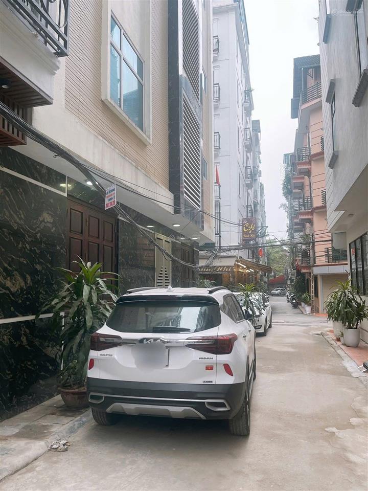 Giang văn minh  đội cấn kim mã  mặt ngõ thông kinh doanh ô tô đỗ cửa vào nhà, 1 bước ra phố.