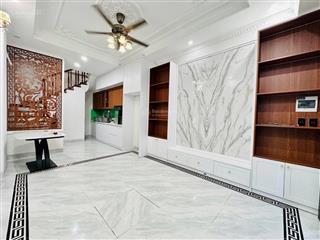 Vừa túi tiền. nhà đẹp yên hoà, dân xây chắc chắn, 50m ra ô tô tránh, ngõ 3 gác đỗ, kinh doanh. 41m2