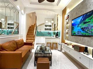 Giá sốc! cầu giấy, dân xây, ngõ 3 gác tránh, 60m ra ôtô tránh, 2 thoáng, kinh doanh, 32m2*5t