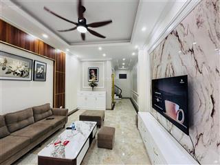 Giang văn minh, thang máy, ngõ ô tô, 40m ô tô tránh,ngõ thông tứ phía, 2 thoáng trước sau, 44m2*6t