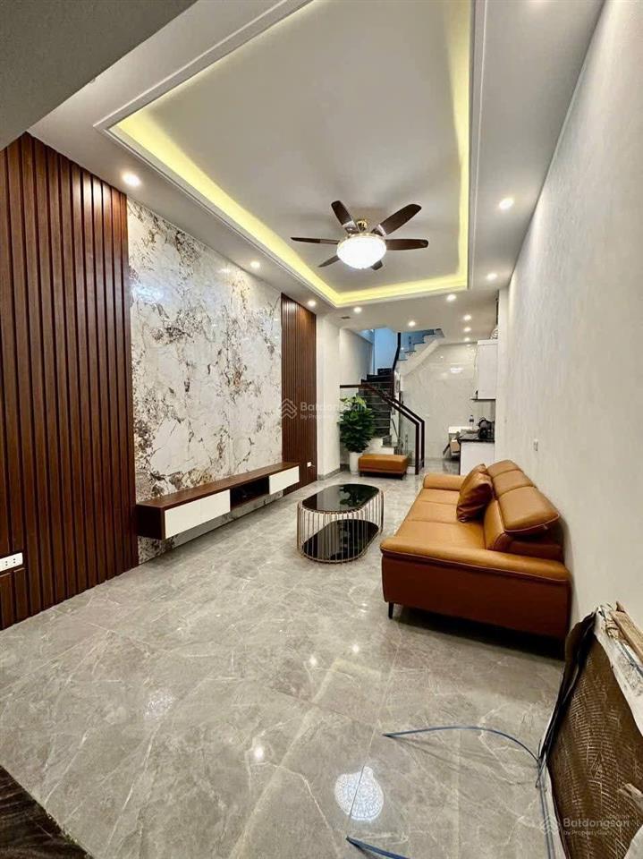 Hiếm! lô góc văn cao, ngõ ô tô, 60m ô tô tránh, 2 thoáng vĩnh viễn, sân xe, ở ngay, 35.6m2*5t