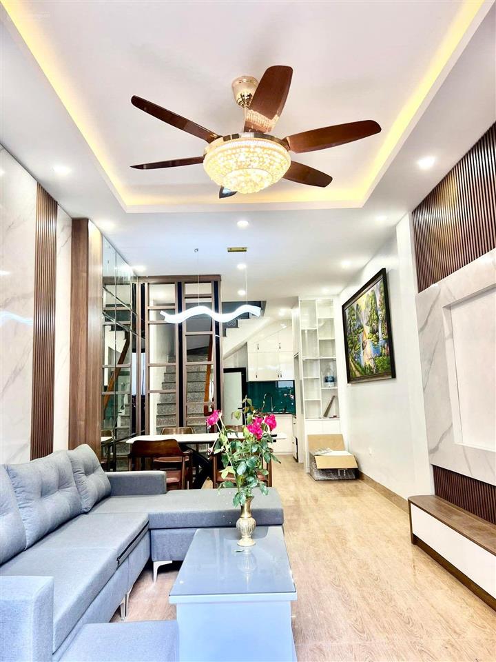 Bán! đội cấn, dân xây còn mới ở luôn, ngõ 3 gác tránh, 40m ra phố, 2 thoáng, ôtô đỗ, 37.8m2*5t