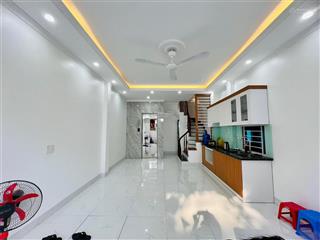 Vĩnh phúc  72ha, nhà đẹp thang máy, ngõ ôtô, thông, 50m ra phố, 2 thoáng, ở thích, 46m2*6t