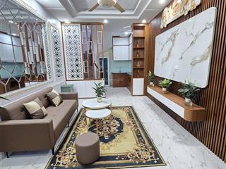 Nhà đẹp cầu giấy, xây chắc chắn, ngõ 3 gác tránh, 60m ra ôtô tránh, 2 thoáng, ở ngay, 36m2*5t