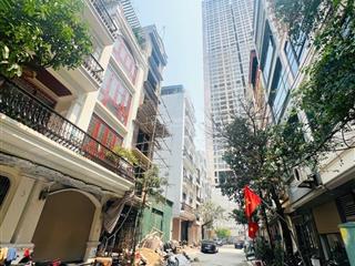 Bán nhà phố lụa gần chợ 60m2 13 phòng khép kín lô góc thang máy. dòng tiền 50tr/tháng