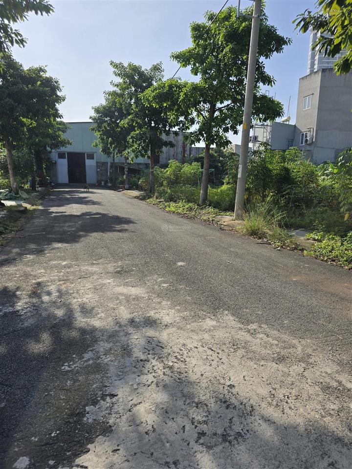 Bán đất cách nguyễn xiển 20m. hxh. 145m2 thổ cư. ngang 5m giá 4.5 tỷ