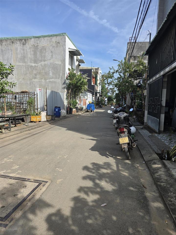 Bán đất đường nguyễn duy trinh long trường.hxh 6m. 100m2 giá 4.3 tỷ