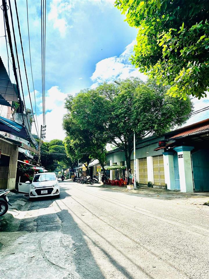 Bán nhà mặt tiền đường số 6, gò vấp ngang 4m, dài 11m trệt lầu hc đủ