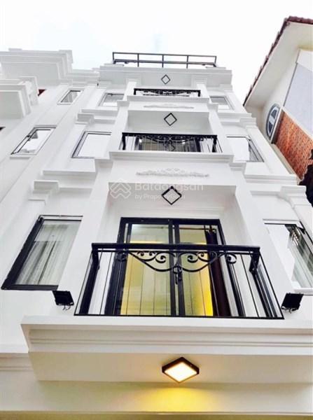 Nhà đẹp dt 35m² xây 5 tầng, phân lô phố hồ tùng mậu, mai dịch, cầu giấy giá nhỉnh 6 tỷ