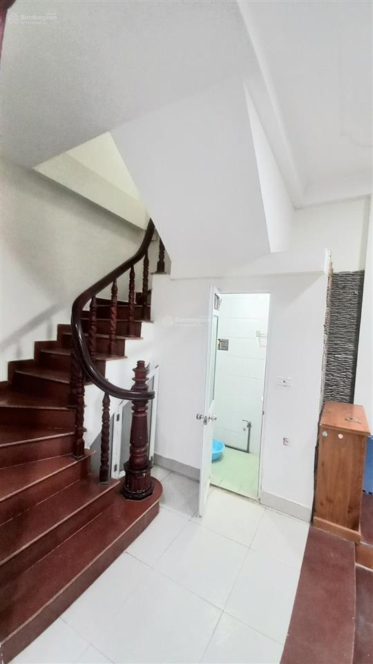 Bán nhà văn trì minh khai, bắc từ liêm 5 tầng mới dòng tiền 20tr 1 tháng, gần đh công nghiệp, fpt