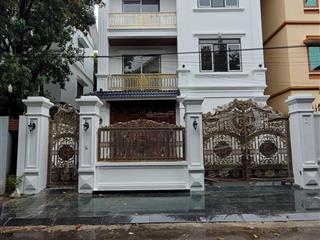 Biệt thự đơn lập 180m hàng xóm mỹ đình đã hoàn thiện mt 9.5m ở hoặc kinh doanh đỉnh. chủ cần bán