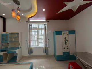 Thuê phòng giá rẻ gần rmit, đh tôn đức thắng, dt 30m2, nội thất full, giá 4tr5/tháng