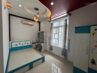 Thuê phòng giá rẻ gần rmit, đh tôn đức thắng, dt 30m2, nội thất full, giá 4tr5/tháng