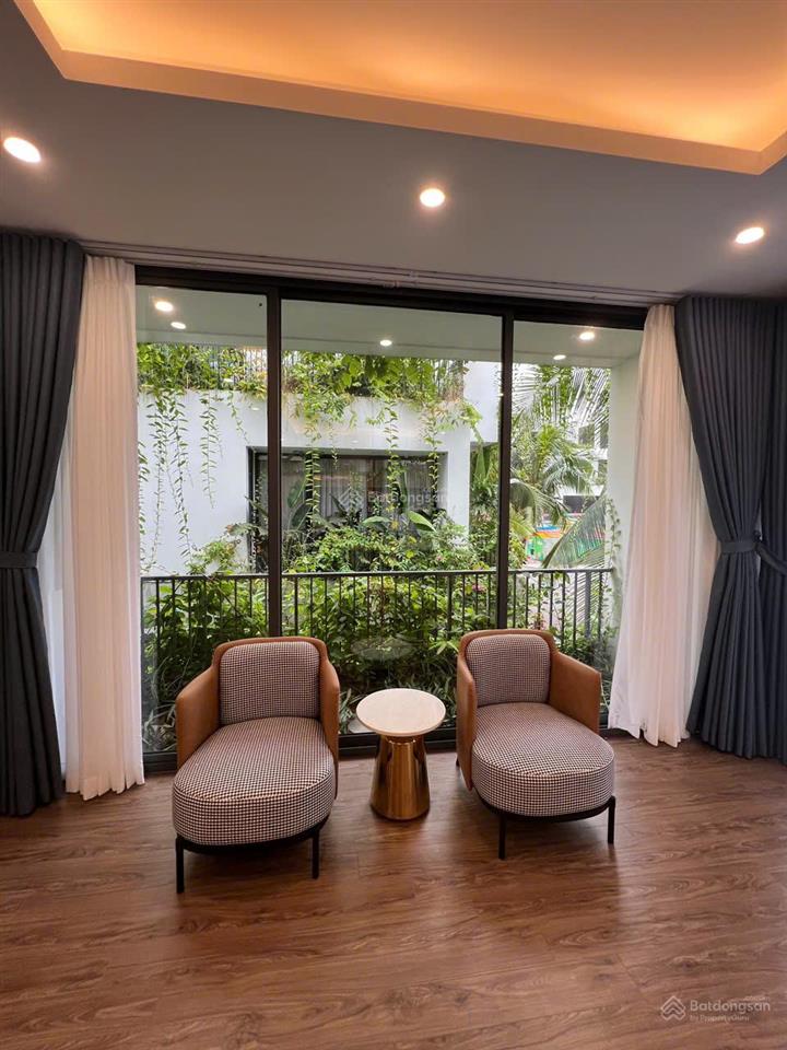 Chính chủ cần bán căn hộ chung cư liễu giai tower, 2n, 69m, giá 8.6 tỷ, full nội thất mới