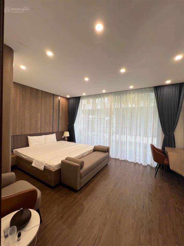 Chính chủ cần bán căn hộ chung cư liễu giai tower, 2n, 69m, giá 8.6 tỷ, full nội thất mới