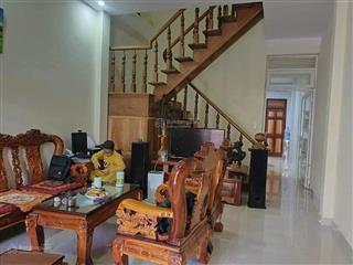 Cho thuê nhà nguyên căn  4p.ngủ  đường hoàng văn thụ p.xuân hương(p4)  đà lạt  9 triệu/tháng