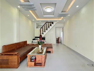 Cho thuê nhà nguyên căn  3p.ngủ  đường nguyễn đình chiểu  p.lâm viên (p9)  8 triệu/tháng