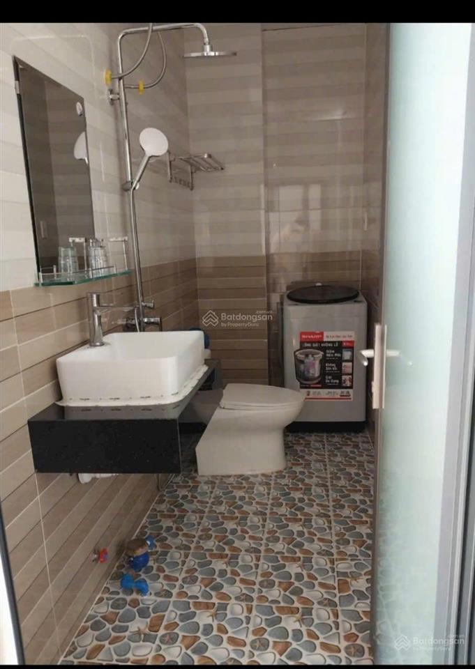 Cho thuê căn hộ  1 p.ngủ  đường triệu việt vương  p. xuân hương (p4)  đà lạt  4,5 triệu/tháng