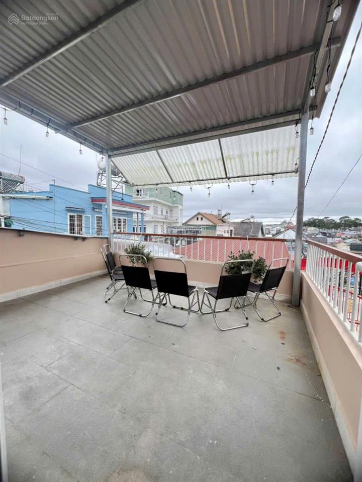 Cho thuê nhà nguyên căn  2 pn  đầy đủ nội thất  đường ô tô  đường phạm hồng thái  p10  đà lạt