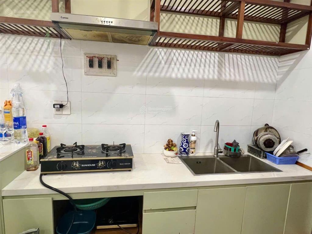 Cho thuê nhà nguyên căn  2 pn  đầy đủ nội thất  đường ô tô  đường phạm hồng thái  p10  đà lạt