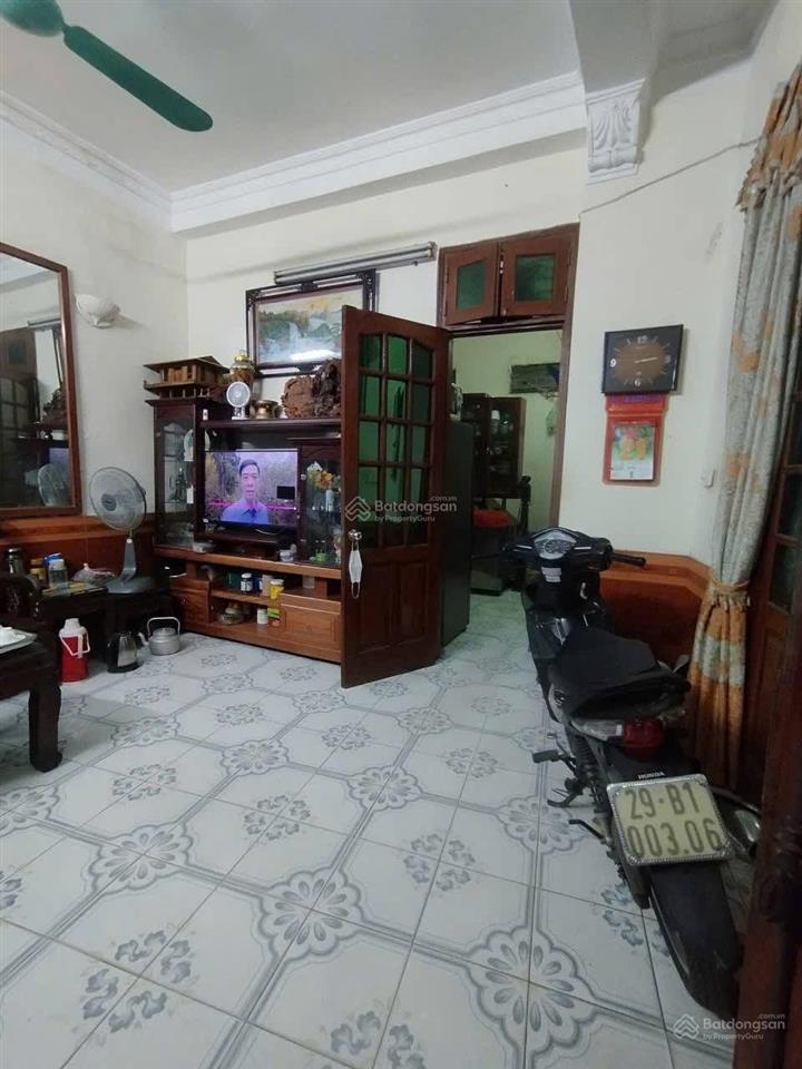 Trung tâm ba đình mặt ngõ đào tấn nhà cũ dân xây giá đầu tư mặt tiền rộng 8m dt 40m