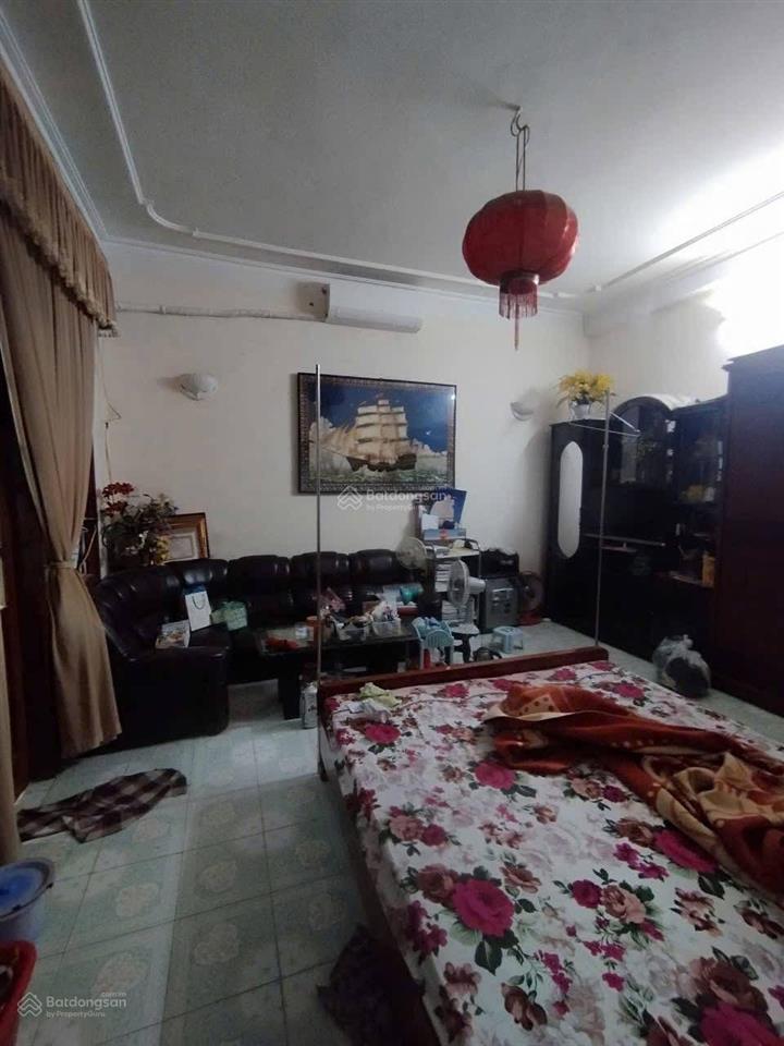 Trung tâm ba đình mặt ngõ đào tấn nhà cũ dân xây giá đầu tư mặt tiền rộng 8m dt 40m