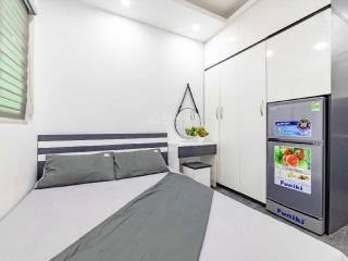 Bán nhà triều khúc vip, diện tích 100m2, 8 tầng, 28 phòng, dòng tiền 140tr/ tháng