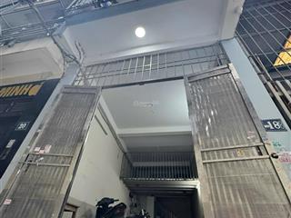 Chính chủ bán nhà giá rẻ cát linh , đống đa, 5 tầng , gần phố , ngõ thông thoáng, 7 tỷ