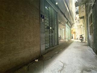 Bán nhà riêng tại bách khoa, 12,1 tỷ, 50m2, giá ưu đãi hot!