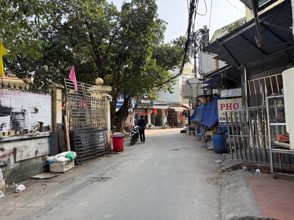 Bán nhà nam dư, hoàng mai, 30m2, 5 tầng, 7,5 tỷ , ô tô đỗ cổng , trường chợ xát nhà, an sinh đỉnh.