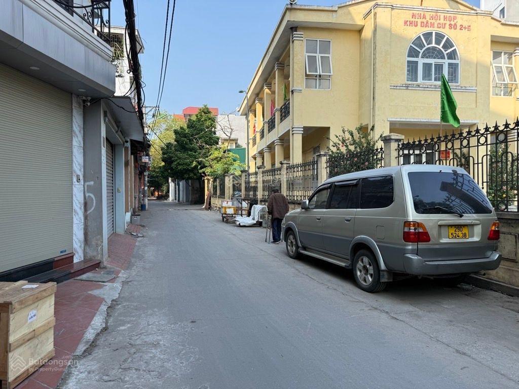 Bán nhà nam dư, hoàng mai, 30m2, 5 tầng, 7,5 tỷ , ô tô đỗ cổng , trường chợ xát nhà, an sinh đỉnh.